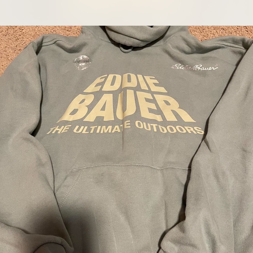 Eddie Bauer Green Sweater Retro Gold Text